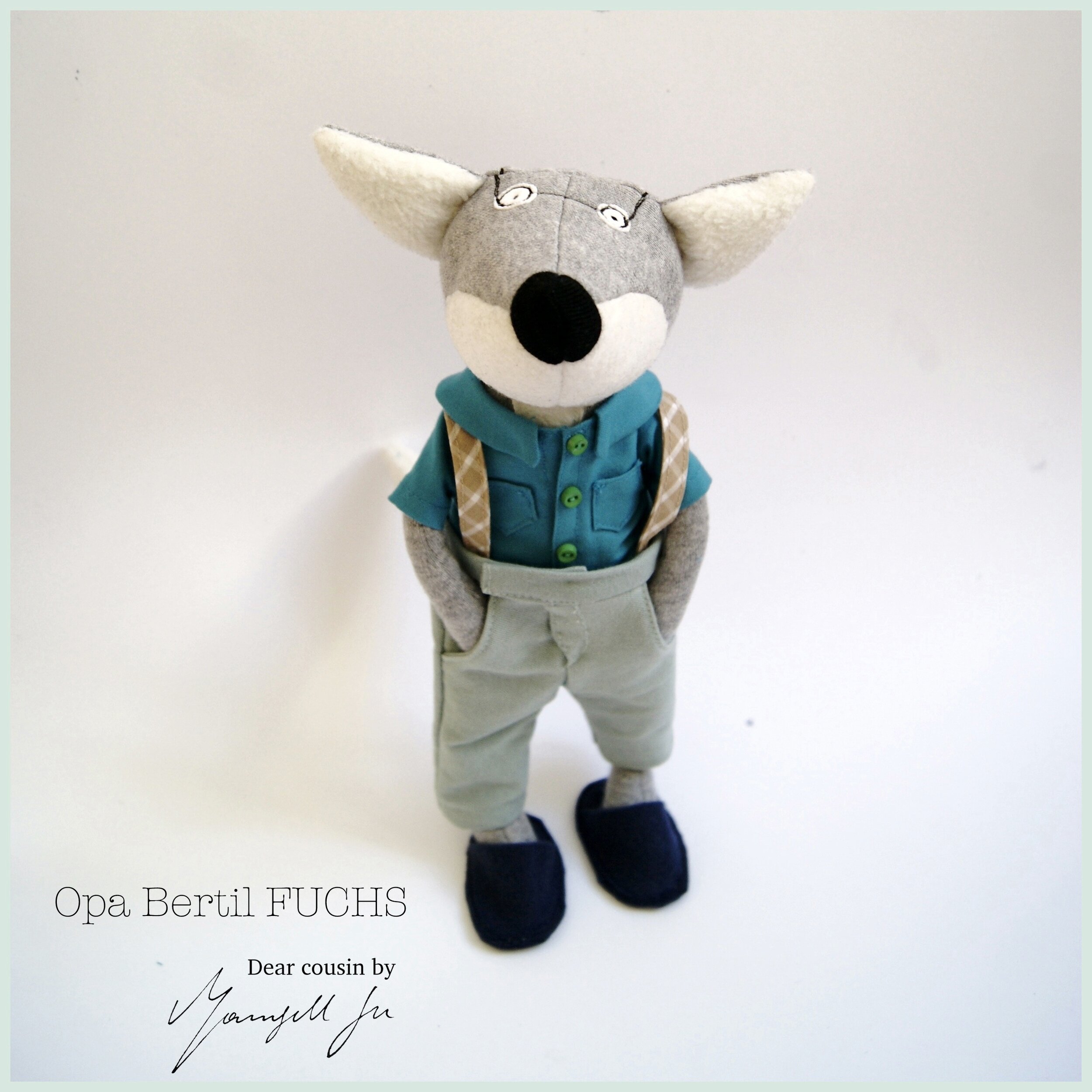 Dear Cousin dolls, dear cousin stories, Fuchs Stoffpuppe, Opa Fuchs, fabric doll, Grandpa Fox, doll pattern, Stoffpuppe Kleidung, doll clothes, foll fox, Schnittmuster, schwedische Natur, schwedische Geschichten, fox pattern, fox with glasses, Fuchs mit Brille, Puppenkleidung Hemd, Puppenkleidung Hose, doll trousers, doll shirt