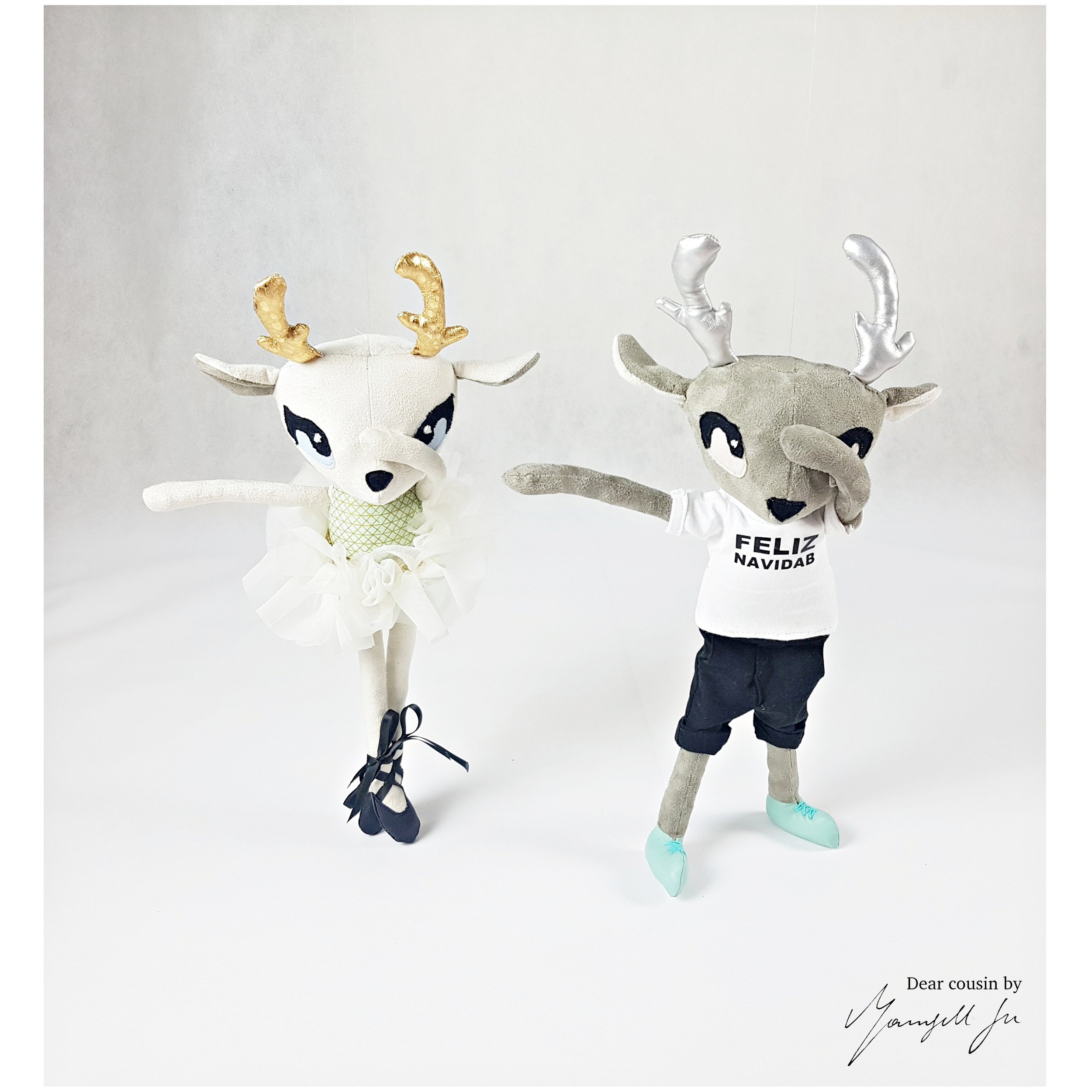 Feliz Navidab, Christmas dolls, reindeer dolls, Rentier Stoffpuppe, Hip hop Tanzstil, Dab, Ballerina Stoffpuppe, Tanzbattle, Dear cousin stories, dear cousin dolls, Dab, Weihnachtsgeschichte, Geschichte des Schnittmuster, doll pattern, Mamsell Su, handmade doll,