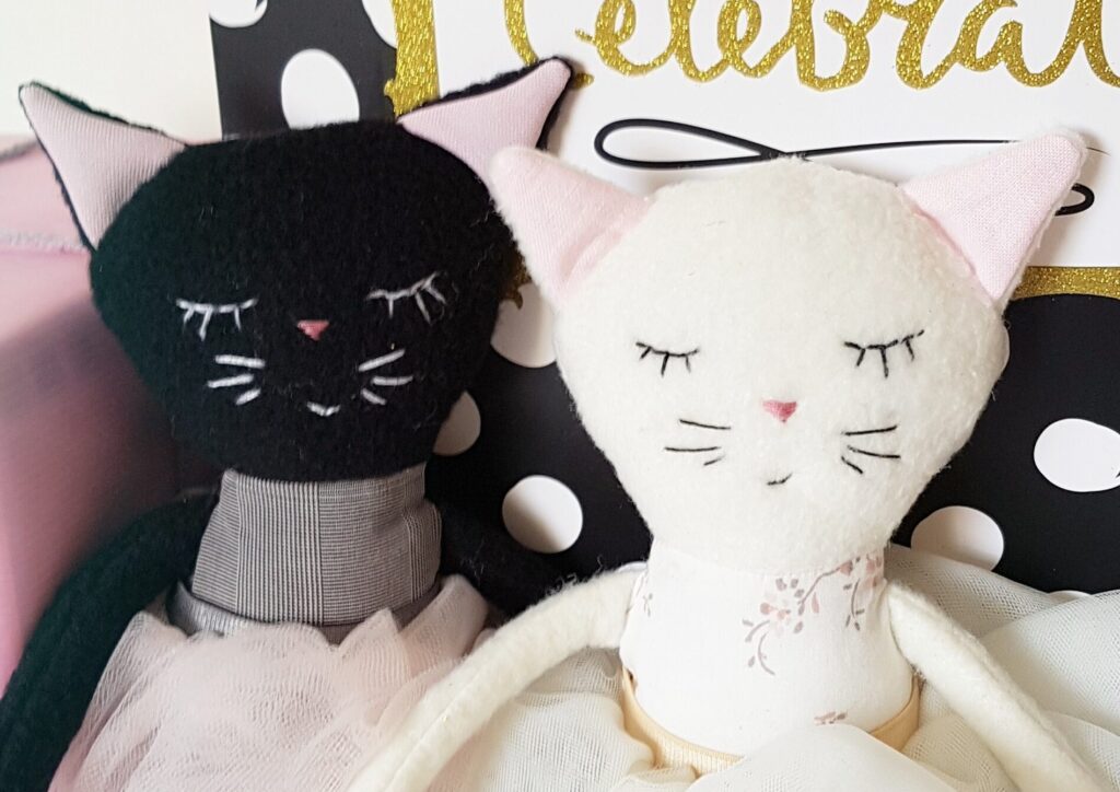 Schnittmuster und Nähanleitung Stoffkatze Miss Kitten, Stoffpuppe Katze Mamsell Su