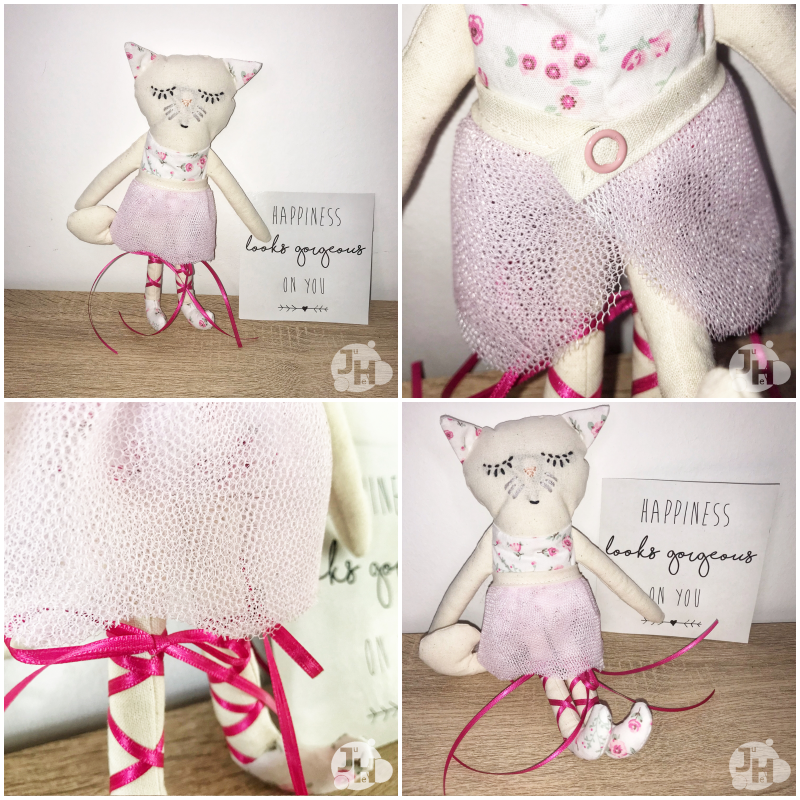 Probenähen Stoffpuppe, Stoffpuppe "Miss Kitten", Dear cousin dolls, Stoffkatze, Mamsell Su, cloth doll, doll cat, test sewing, doll sewing pattern, doll pattern, Schnittmuster und Nähanleitung, pdf-Schnittmuster, Stoffpuppe selber nähen, JuHe