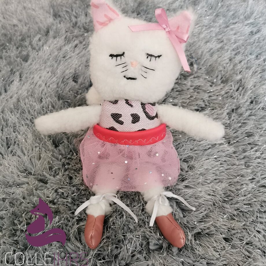 Probenähen, Schnittmuster, Nähanleitung, Stoffpuppe, Mamsell Su, Dear Cousin Dolls, Stoffkatze Miss Kitten