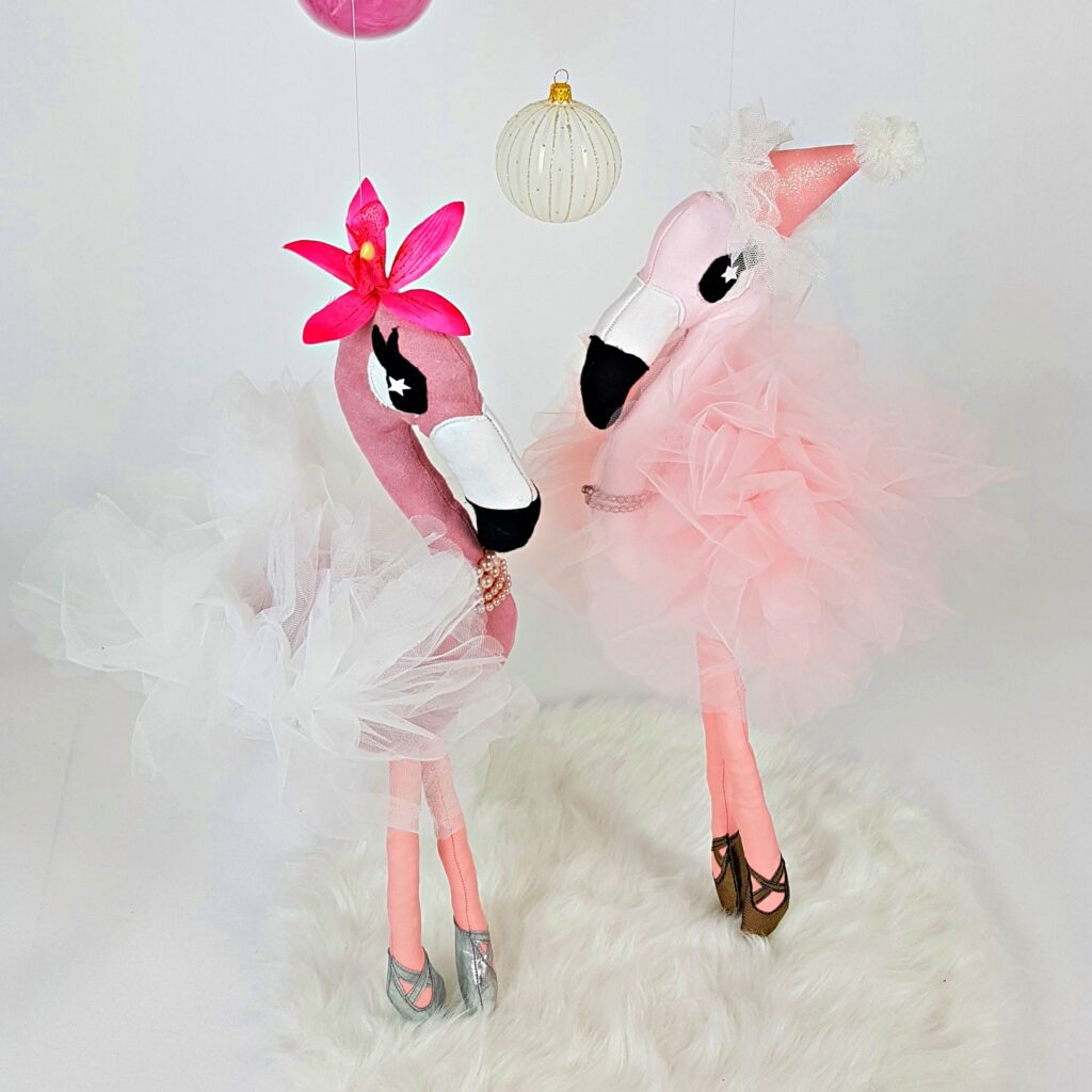 Personalisierte puppe, Personalisierte Stoffpuppe, doll on demand, individual doll, individuelle Puppe, Stoffpuppe nach Zeichnung, Stoffpuppe nach Foto, Mamsell Su, Flamingo Puppe, Stoffpuppe Flamingo, flamingo doll