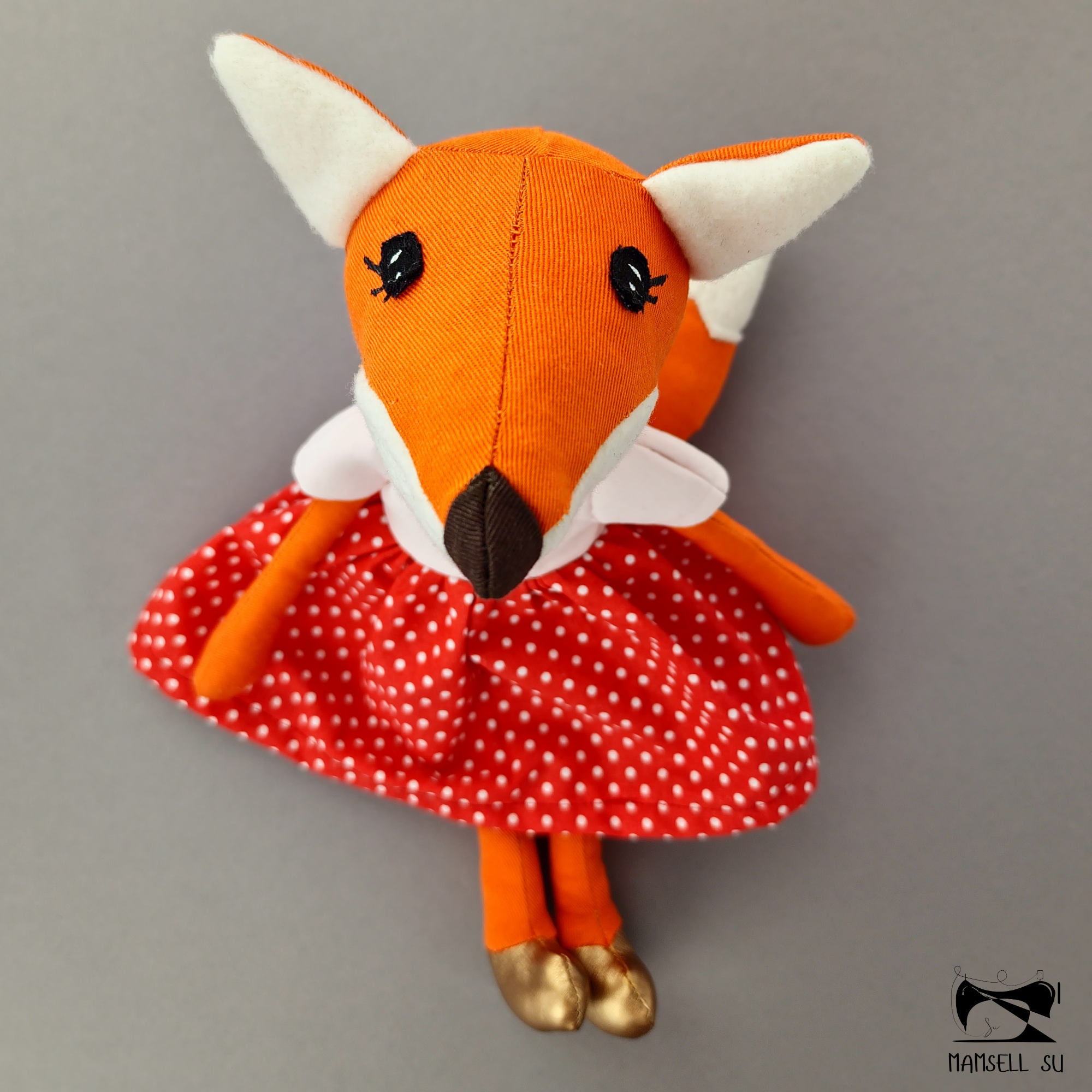 Schnittmuster und Nähanleitung, Mamsell Su, Dear Cousin Dolls, Fuchspuppen, Stoffpuppe, Füchse, Waldtiere nähen, Oma und Opa Fuchs, Stoffpuppe Fuchs