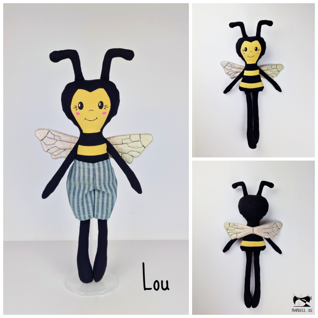 Probenähen Stoffpuppe, Puppe, Stoffpuppe, Biene, Biene Lou , Dear cousin dolls, Mamsell Su, cloth doll, test sewing, doll sewing pattern, doll pattern, bee doll, Schnittmuster und Nähanleitung,
Bienenpuppe, pdf-Schnittmuster, Stoffpuppe selber nähen, Schnittmuster, Nähanleitung, Geschenk selber nähen, Biene nähen, Stoffbiene nähen